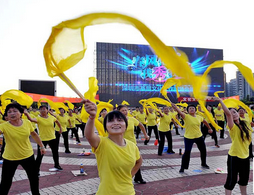 2017304AM永利LED显示屏喜迎更上一层楼