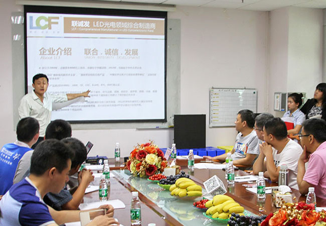 304AM永利市场部总监滕磊介绍304AM永利品牌优势及产品业务