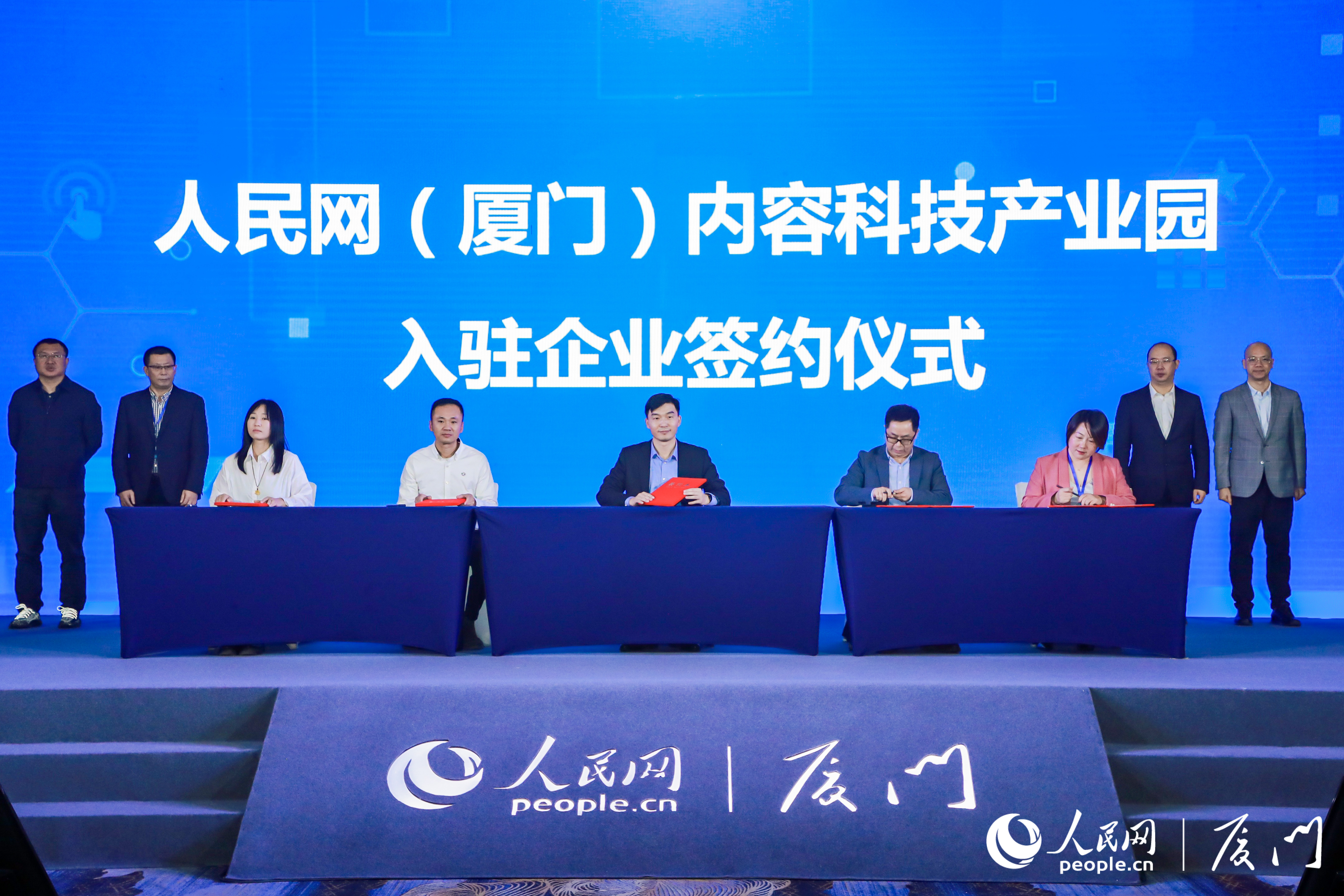 41943913.jpg 41943913.jpg