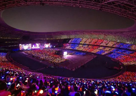 304AM永利LED巨幕和荧光棒燃爆周杰伦太原演唱会（第二场）